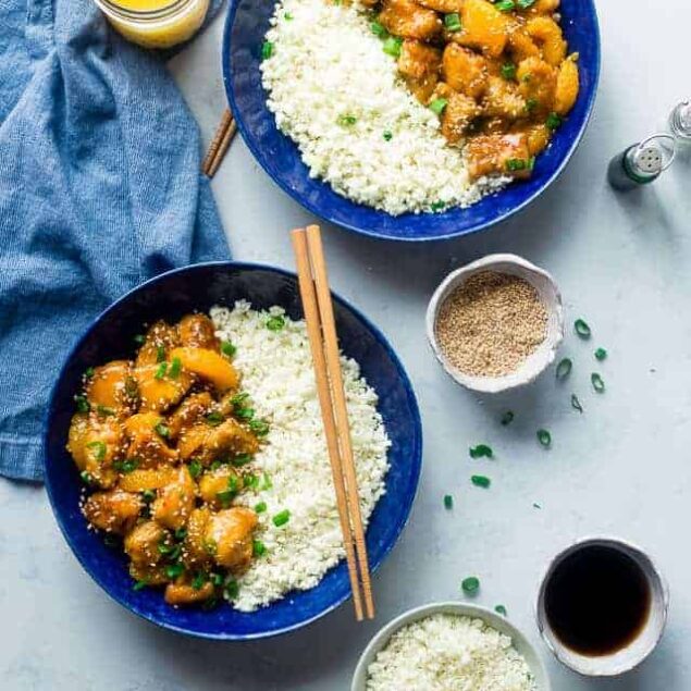 Whole30 Orange Chicken - This 30 minute, paleo orange chicken is so much better and healthier than takeout! It's a quick and easy, whole30 compliant dinner that the whole family will love! | Foodfaithfitness.com | @FoodFaithFit