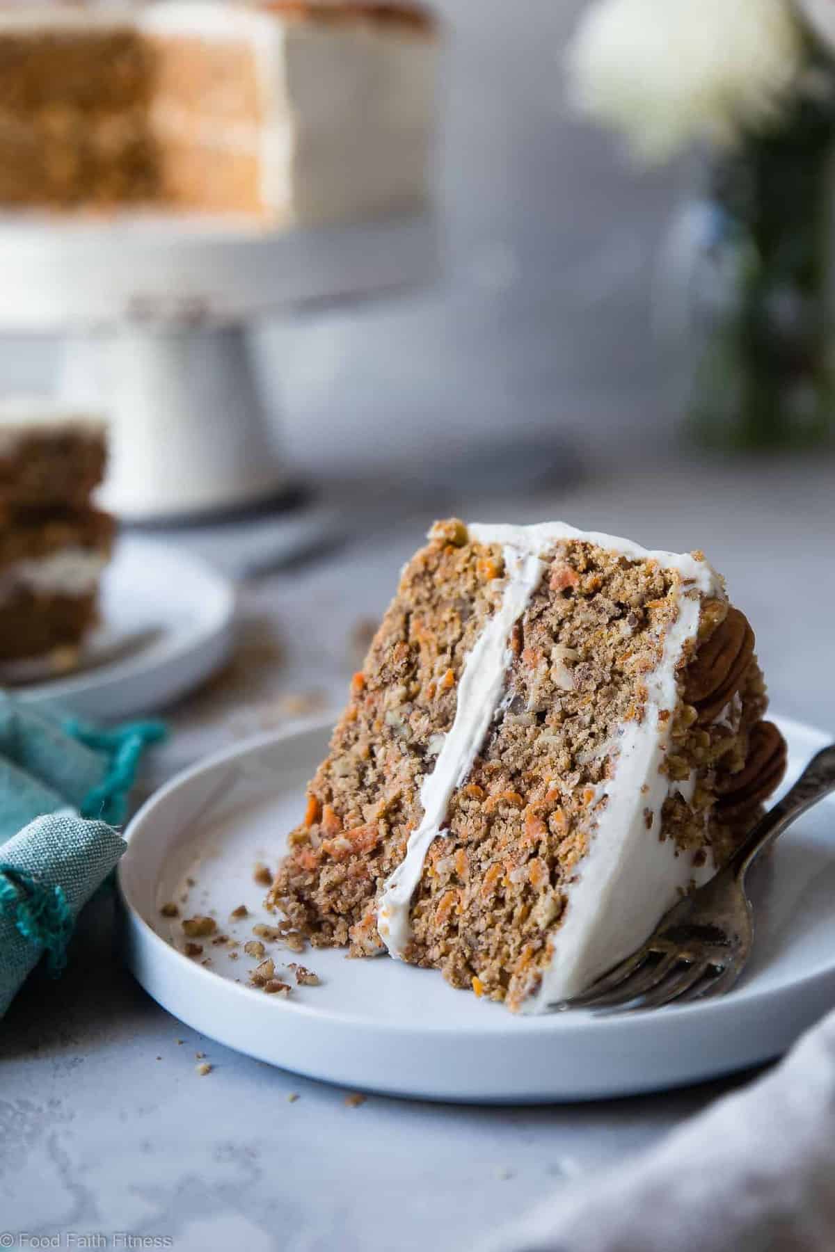 Low Carb Sugar Free Carrot Cake - this healthy, sugar free carrot cake is SO moist and tender, you'll never know it's gluten, oil and butter free, made with Greek yogurt, only 170 calories and 5 WW Freestyle points! Perfect for Easter! | #Foodfaithfitness | #Lowcarb #sugarfree #glutenfree #carrotcake #easter
