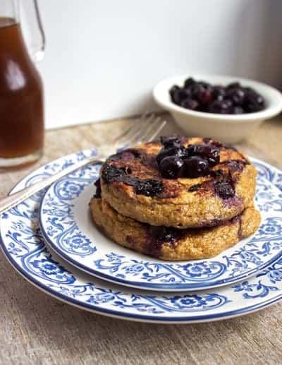 Oatmeal Blueberry Pancakes {GF} - Food Faith Fitness