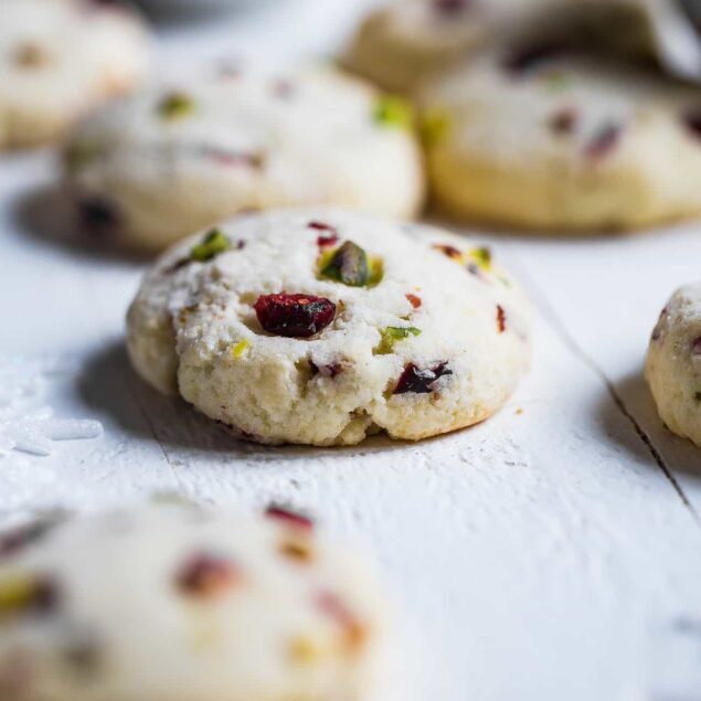 Gluten Free Sugar Free Sugar Cookies - These quick and easy, CHEWY sugar free sugar cookies have tangy and crunchy cranberries and pistachios! They're a healthier Christmas treat for only 95 calories! | Foodfaithfitness.com | @FoodFaithFit